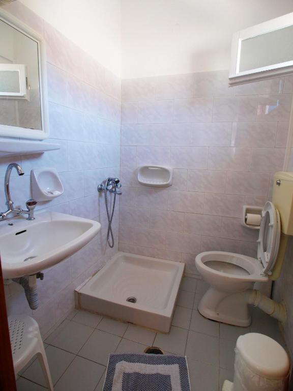 Meltemi Pension Ios Chora Habitación foto